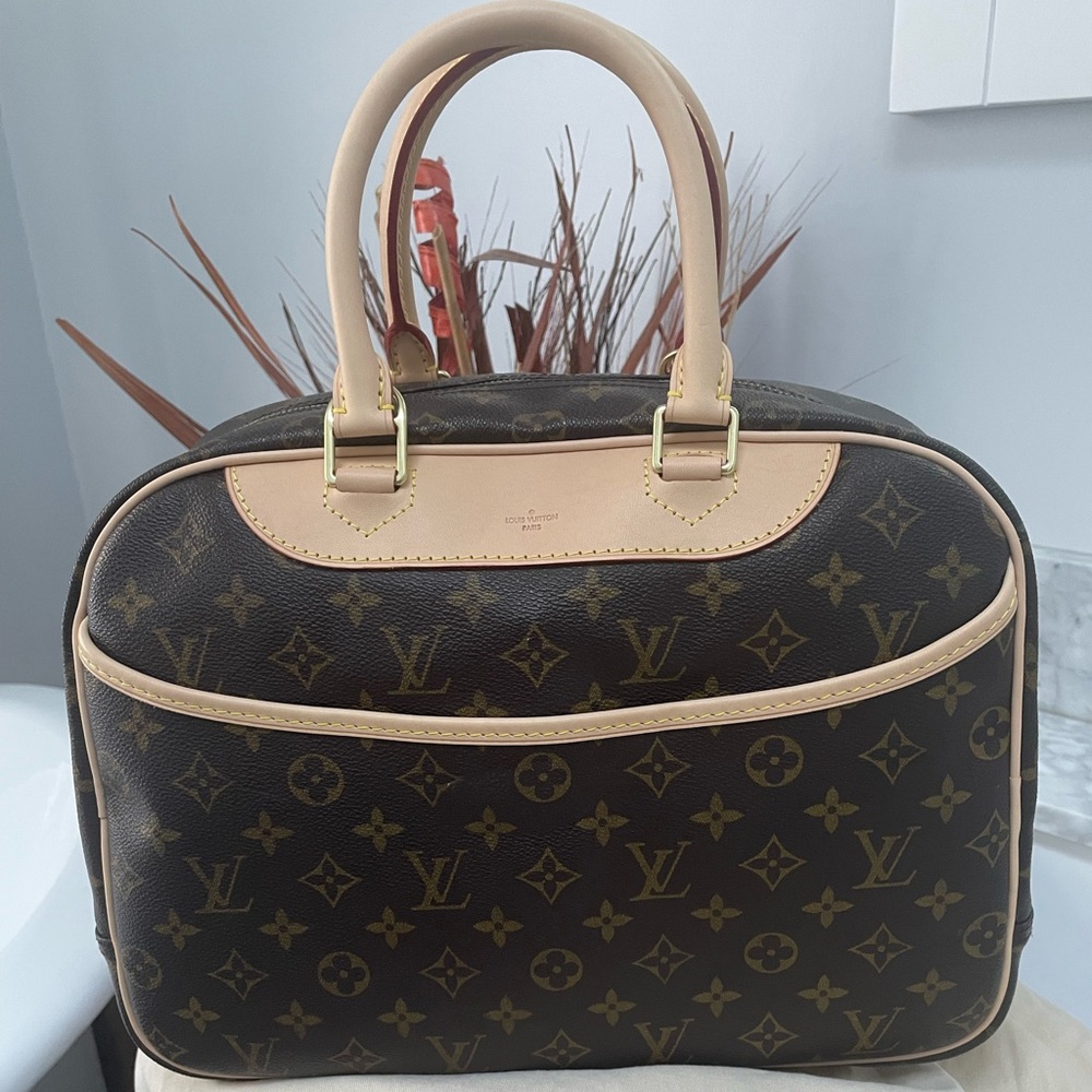 **SOLD** Louis Vuitton Monogram Deauville